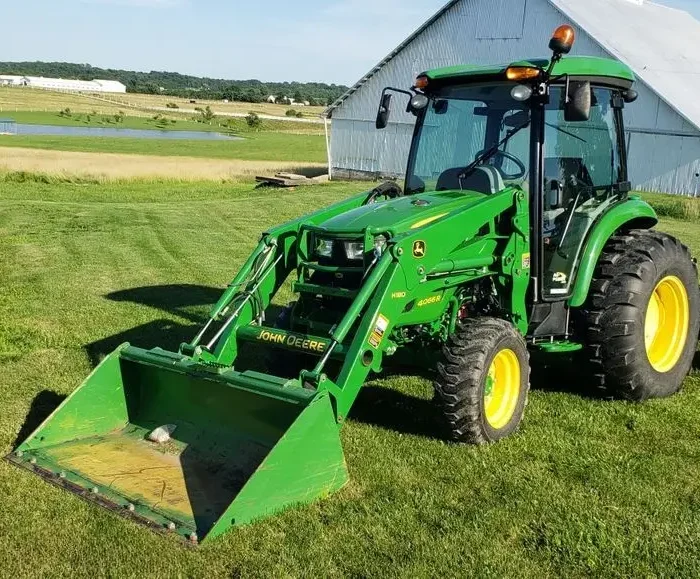 2015 JOHN DEERE 4066R MFWD