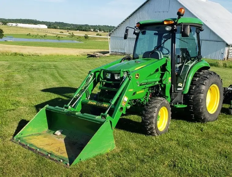 2015 JOHN DEERE 4066R MFWD