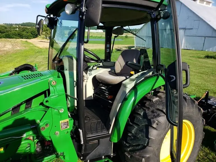 2015 JOHN DEERE 4066R MFWD - Image 7
