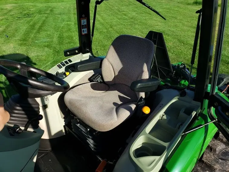 2015 JOHN DEERE 4066R MFWD - Image 19