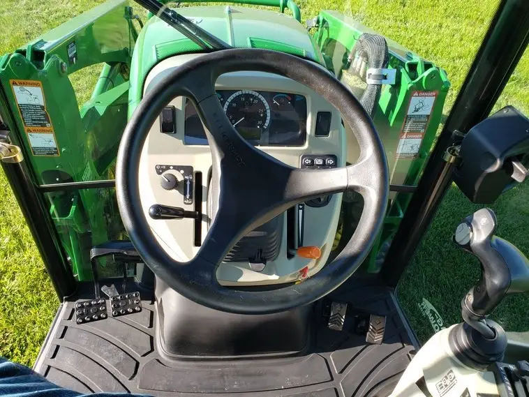 2015 JOHN DEERE 4066R MFWD - Image 18