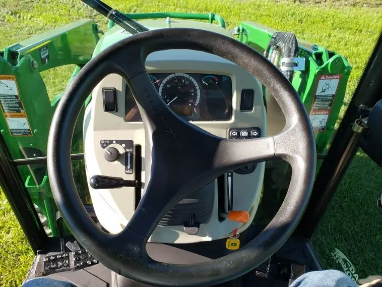 2015 JOHN DEERE 4066R MFWD - Image 15
