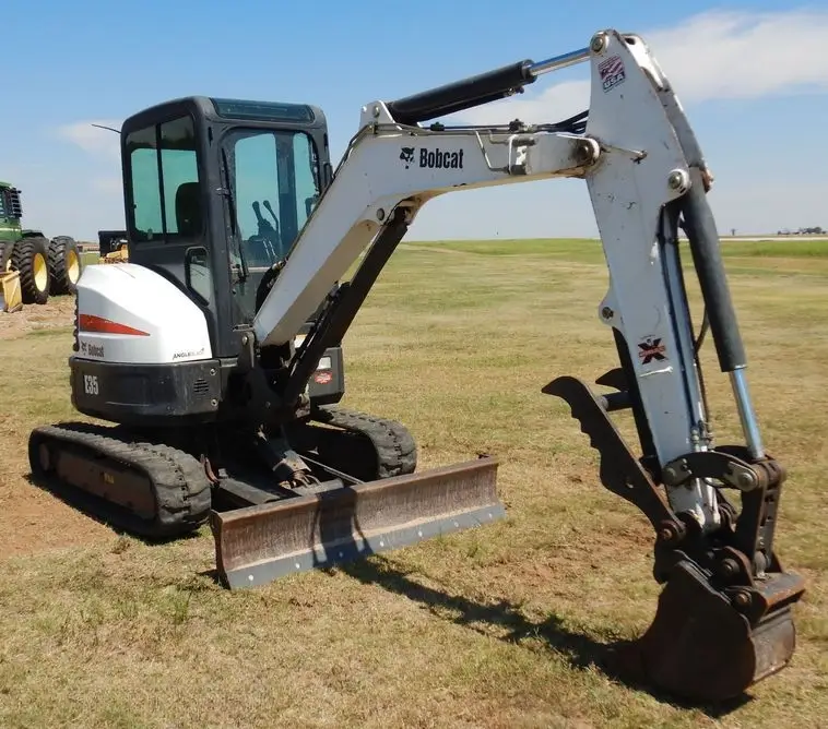 2016 BOBCAT E35 - Image 3