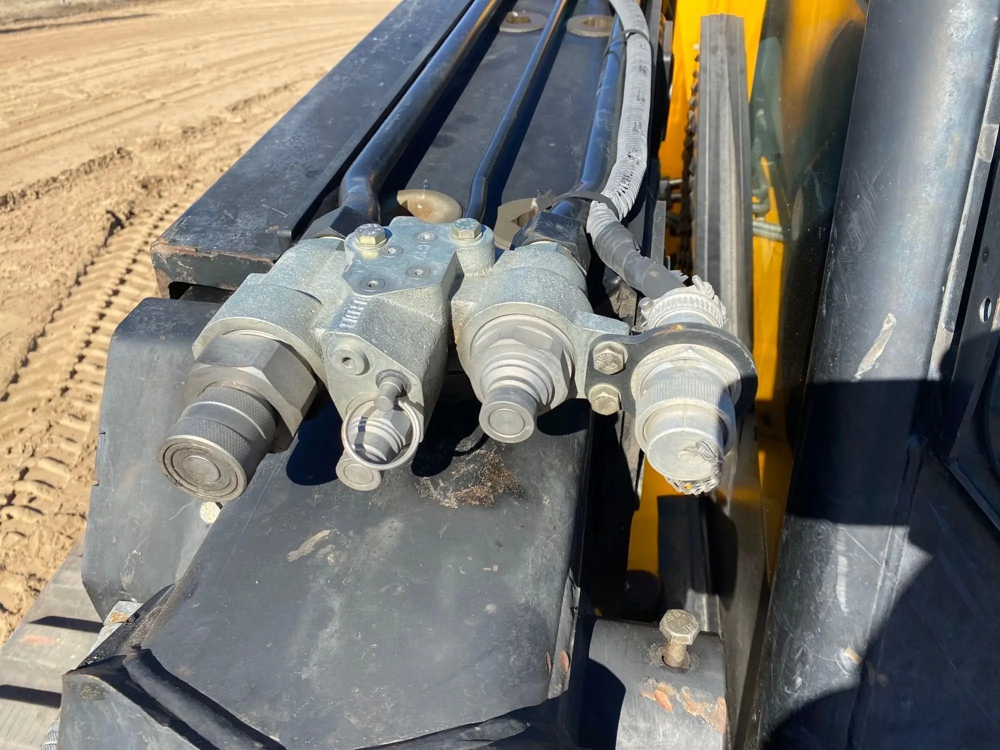 2018 JCB 3TS-8T - Image 13