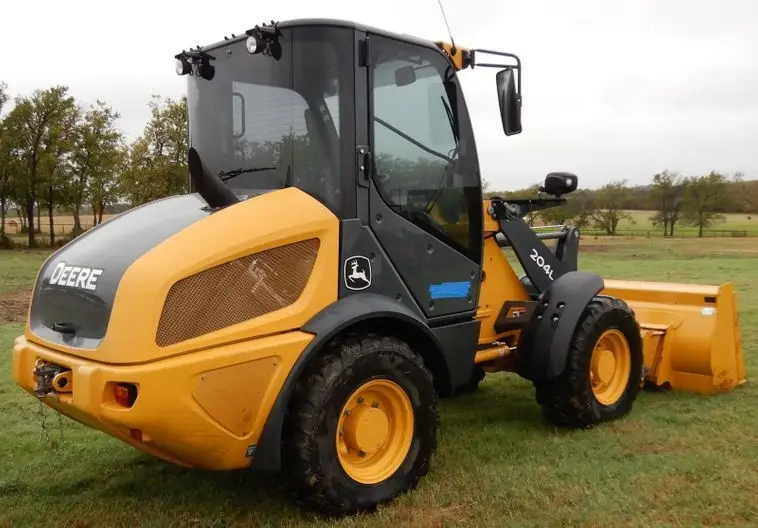 2018 JOHN DEERE 204L - Image 5