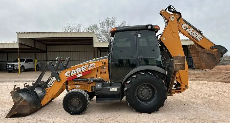 2019 CASE 580 SUPER N - Image 2