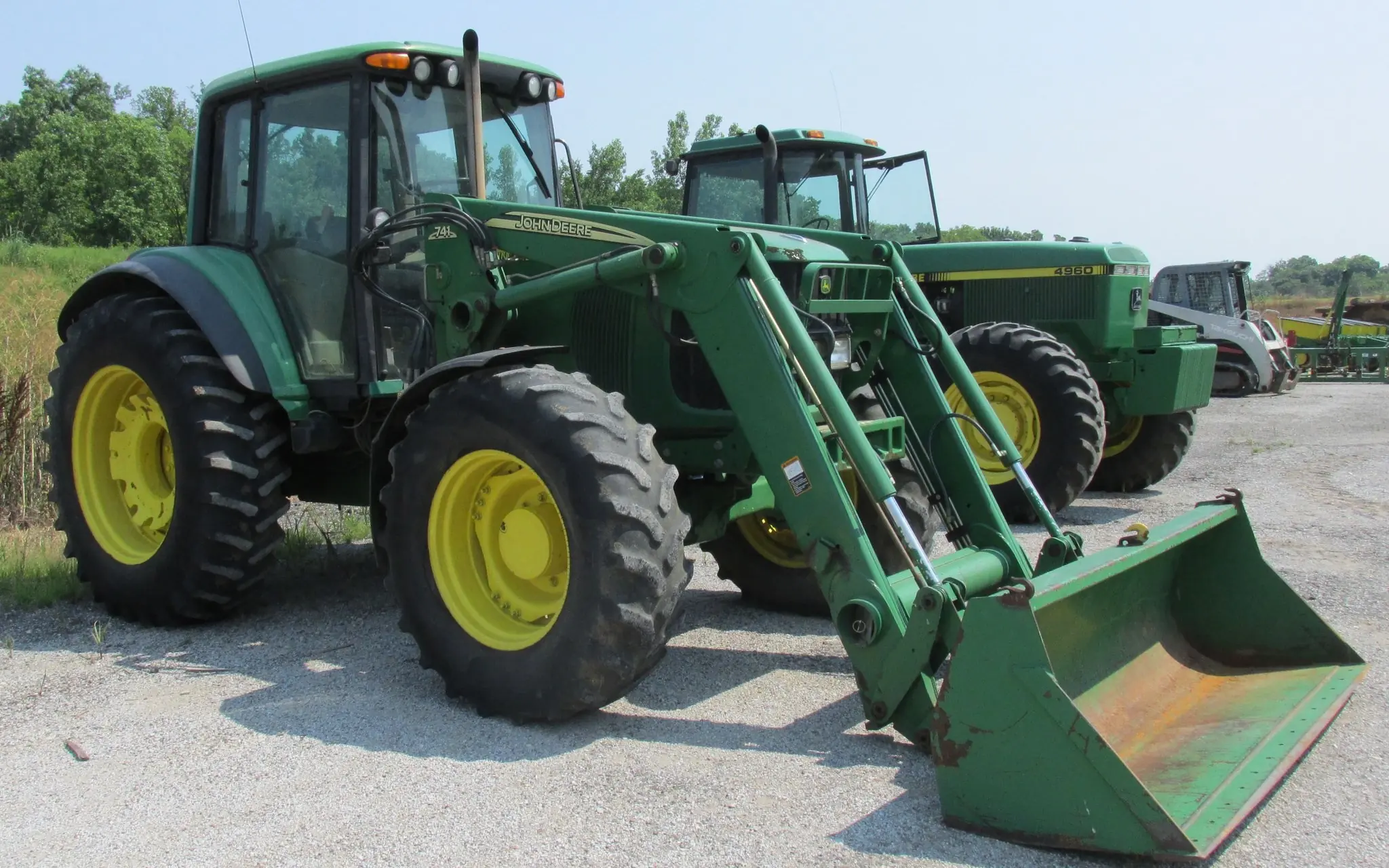 2005 JOHN DEERE 7220 - Image 5