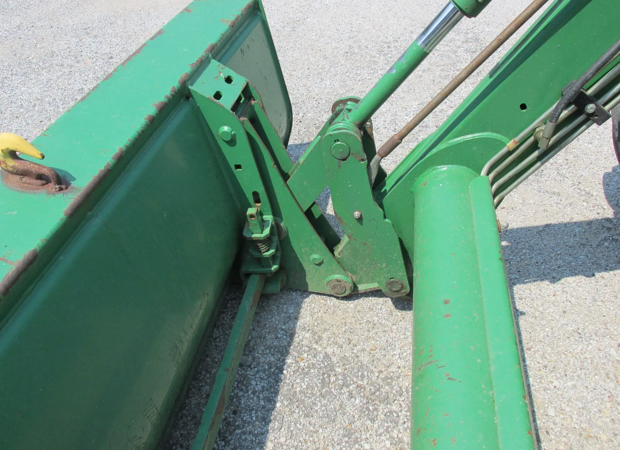 2005 JOHN DEERE 7220 - Image 34