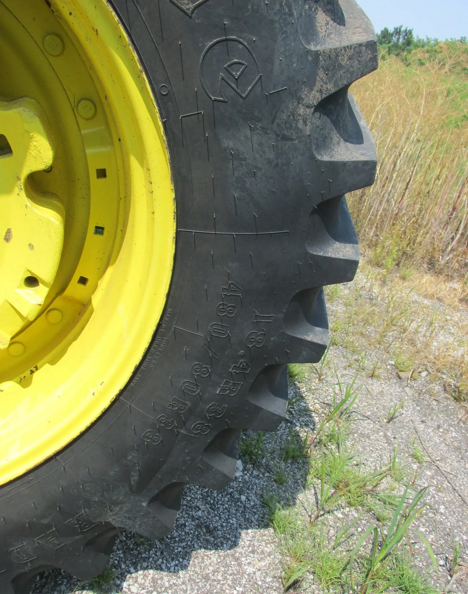 2005 JOHN DEERE 7220 - Image 30