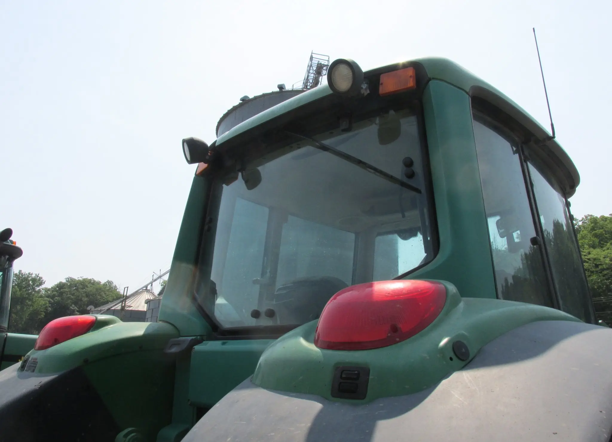 2005 JOHN DEERE 7220 - Image 25