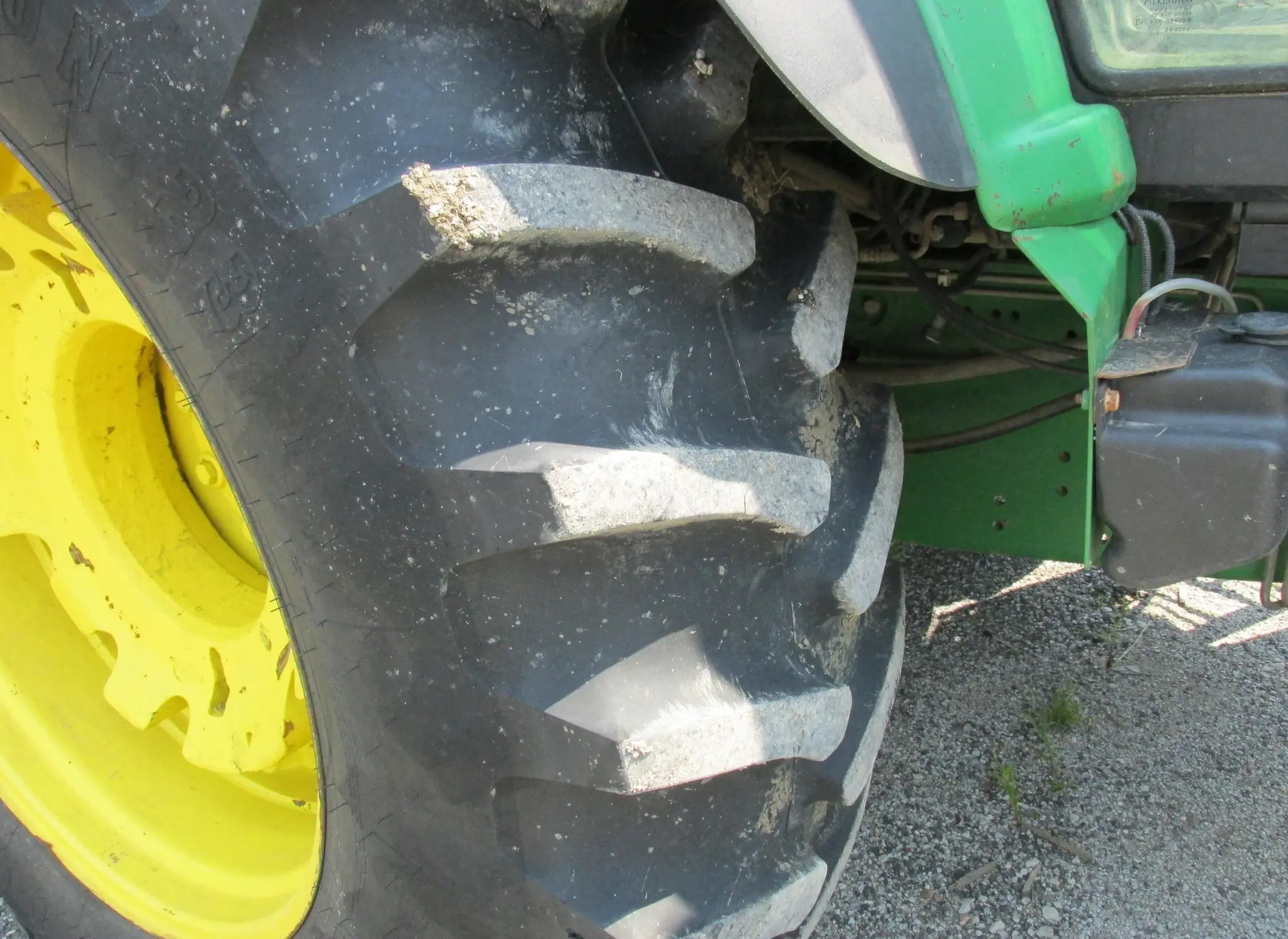 2005 JOHN DEERE 7220 - Image 24