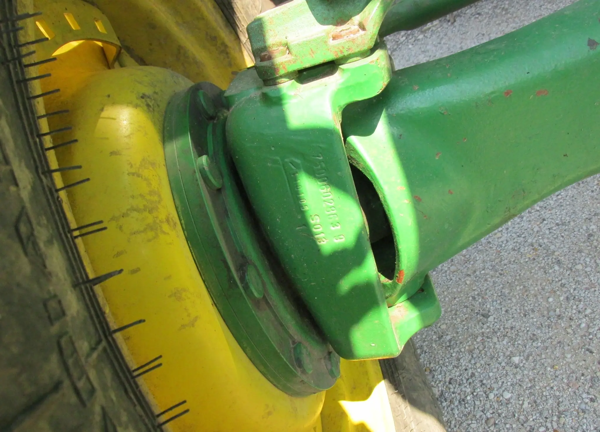 2005 JOHN DEERE 7220 - Image 19