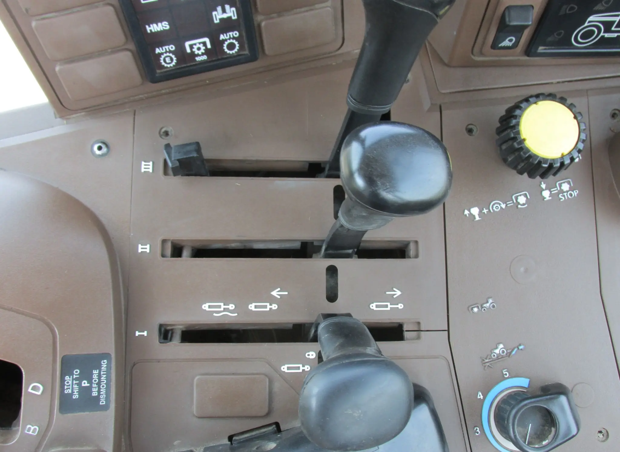 2005 JOHN DEERE 7220 - Image 12