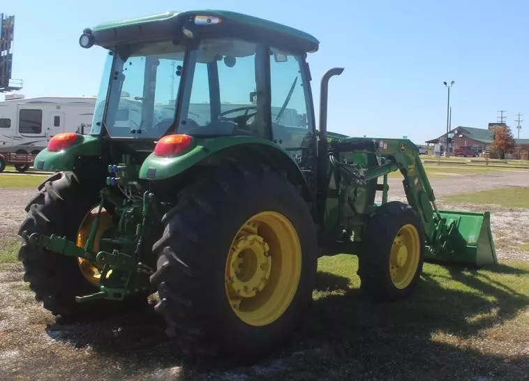 2013 JOHN DEERE 5085E MFWD - Image 4
