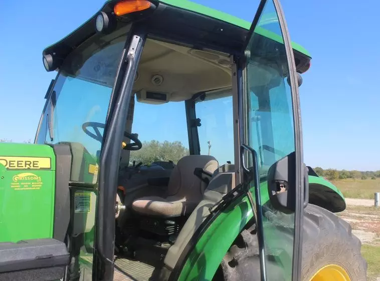 2013 JOHN DEERE 5085E MFWD - Image 16