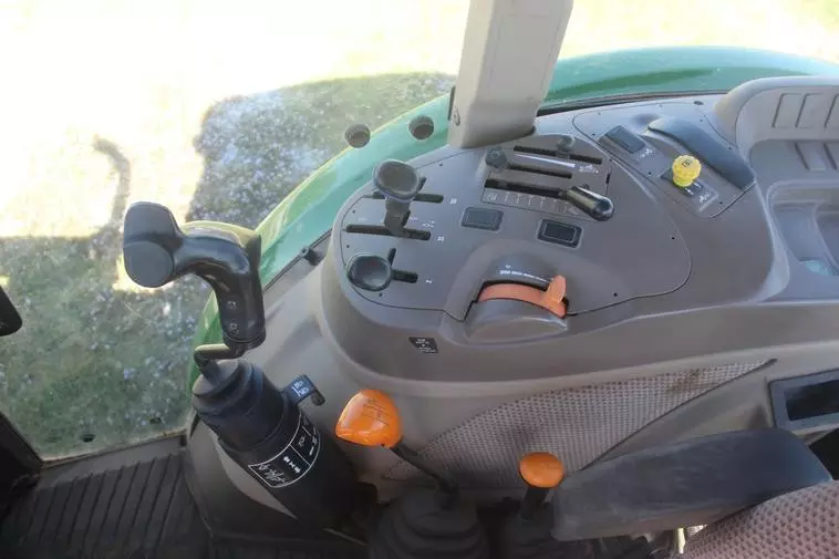 2013 JOHN DEERE 5085E MFWD - Image 13