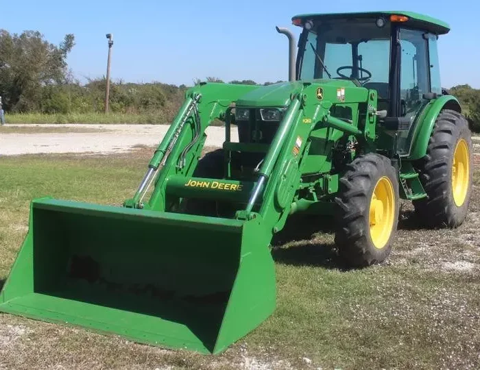 2013 JOHN DEERE 5085E MFWD