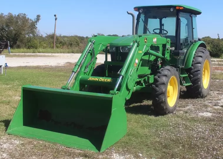 2013 JOHN DEERE 5085E MFWD