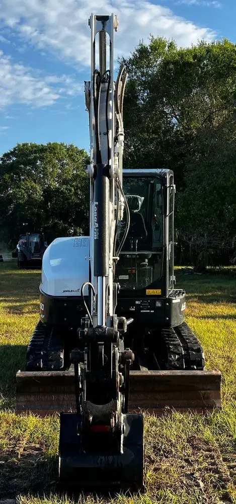 2022 BOBCAT E50 - Image 2