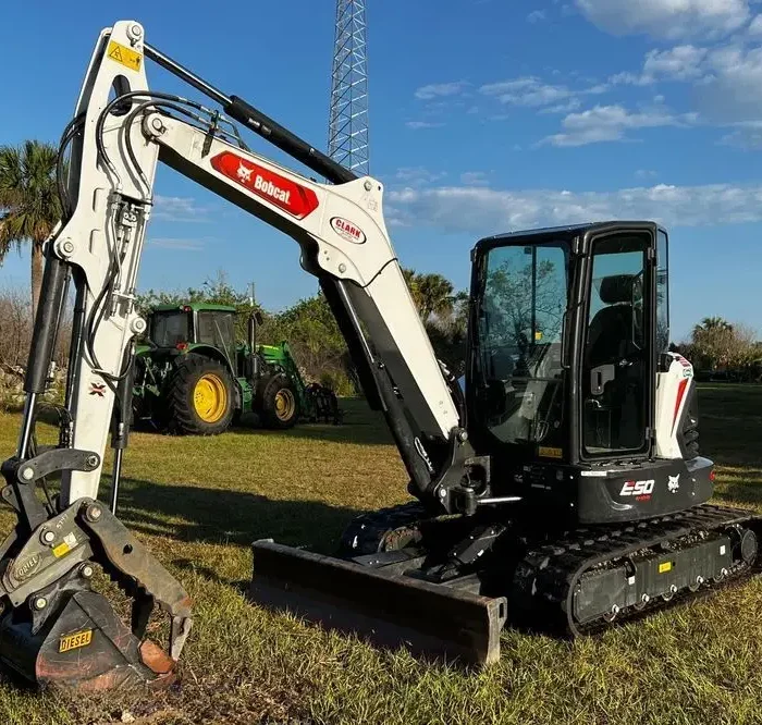 2022 BOBCAT E50