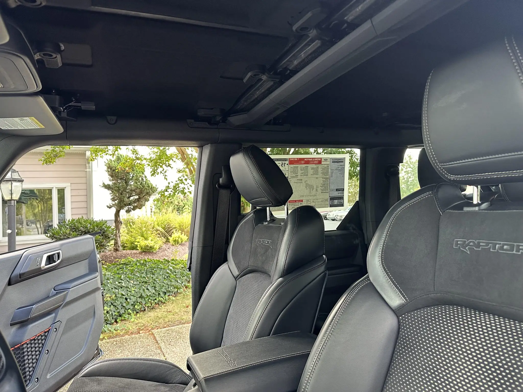 2022 Ford Bronco Raptor - Image 13