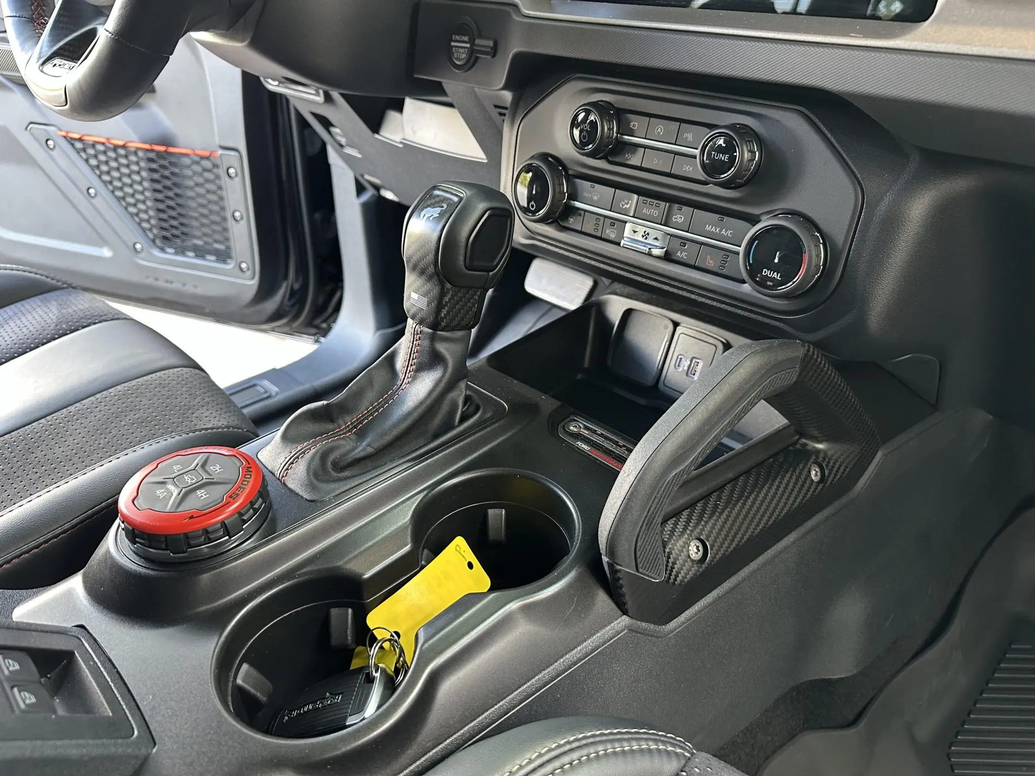 2022 Ford Bronco Raptor - Image 9